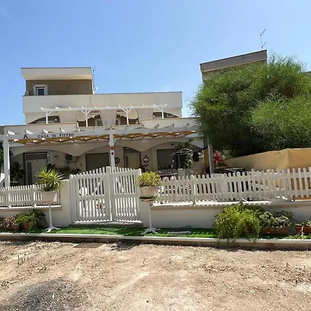 Casa Di Pietro Sulla Baia